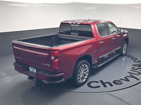 Used 2024 Chevrolet Silverado 1500 High Country w/ High Country Premium Package image 36