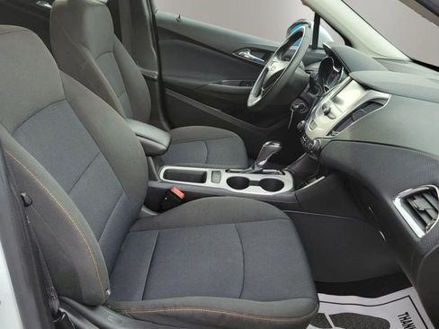 Used 2016 Chevrolet Cruze LS FWD image 14
