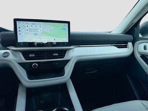 New 2026 Ford Explorer Active w/ Active Comfort Package RWD image 27