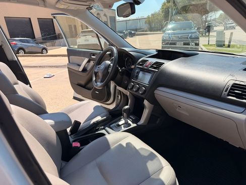 Used 2015 Subaru Forester 2.5i Limited image 18