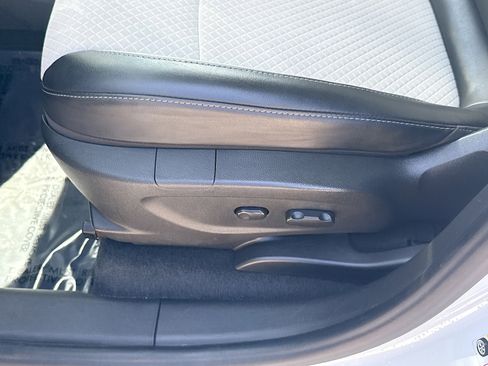 Used 2019 Buick Encore Preferred image 17