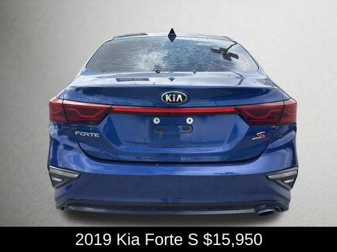 Used 2019 Kia Forte S w/ S Premium Package FWD image 4
