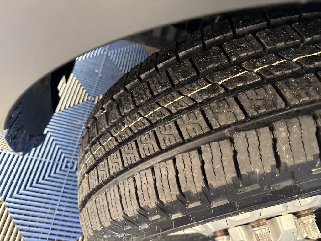Used 2023 Ford Transit 350 XLT AWD/4WD image 30