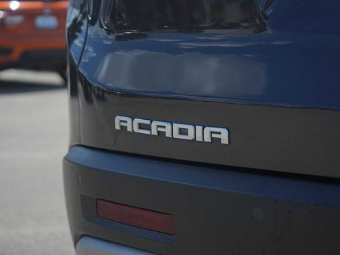 Used 2019 GMC Acadia SLT image 8