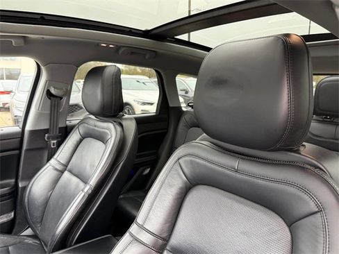 Used 2020 Lincoln Corsair Reserve w/ Equipment Group 201A image 10