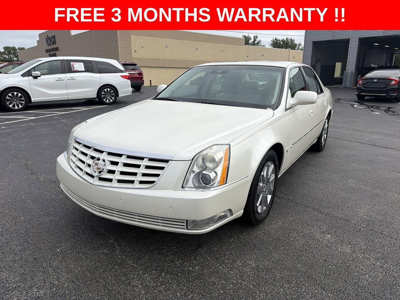 Used 2010 Cadillac DTS Premium w/ Driver Awareness Package FWD image 25