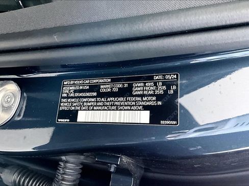 Used 2025 Volvo S60 B5 Core FWD image 42