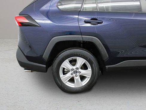 Used 2020 Toyota RAV4 XLE w/ Convenience Package image 37