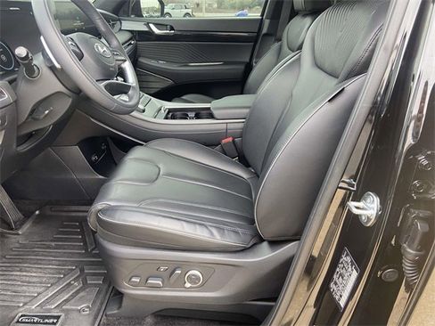 Used 2025 Hyundai Palisade Calligraphy image 11