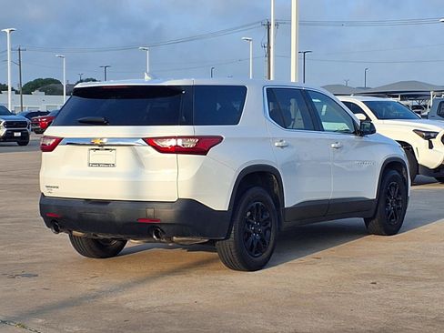 Used 2019 Chevrolet Traverse LS FWD image 9