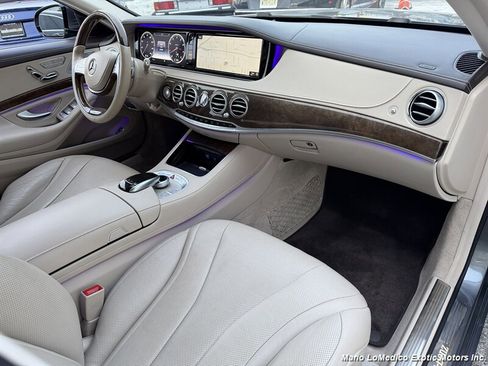 Used 2017 Mercedes-Benz S 550 4MATIC Sedan w/ Premium Package image 62