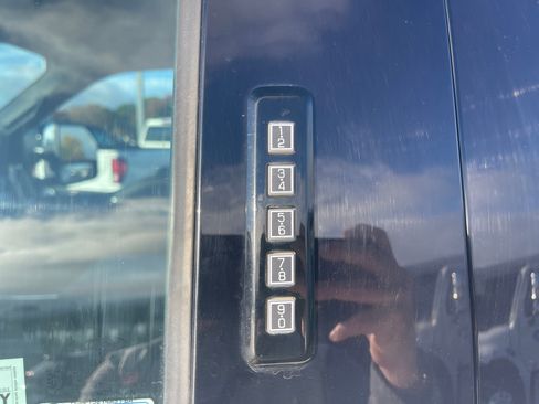 Used 2019 Ford F250 Platinum w/ Platinum Ultimate Package image 10