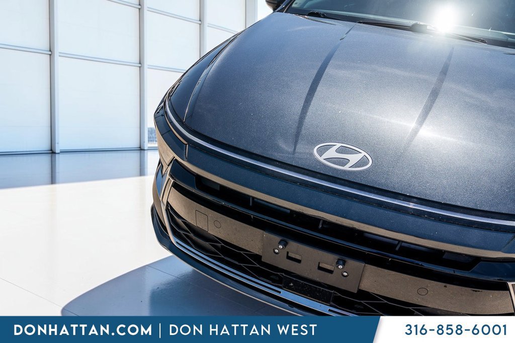 Used 2025 Hyundai Sonata SEL FWD image 33