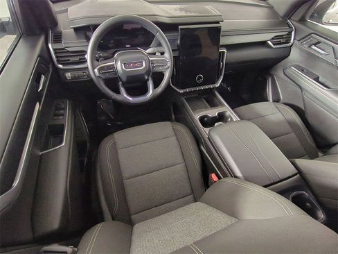 Certified 2025 GMC Acadia Elevation image 10