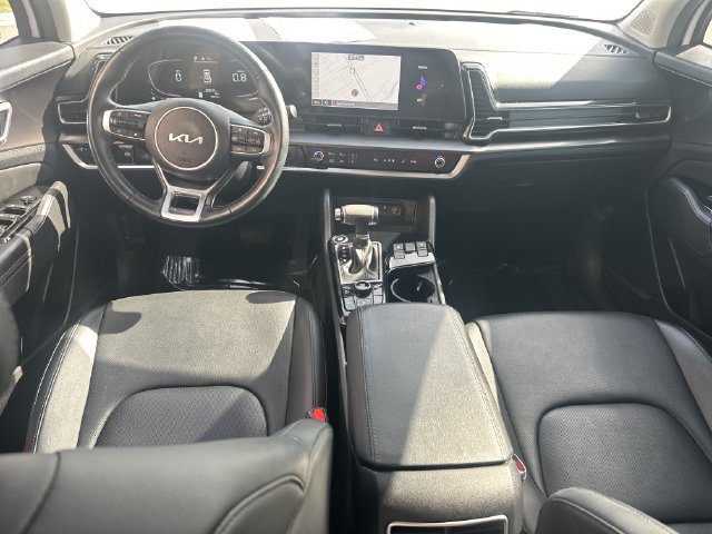 Used 2024 Kia Sportage EX FWD image 15