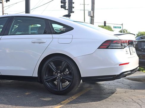 Used 2024 Honda Accord Sport image 12