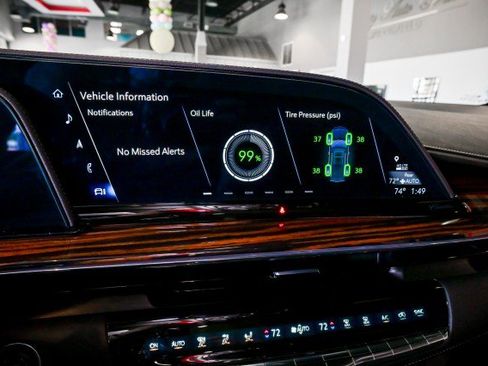 Used 2023 Cadillac Escalade ESV Premium Luxury AWD/4WD image 42