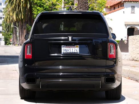 Used 2019 Rolls-Royce Cullinan image 6