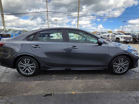 Used 2023 Kia Forte GT-Line w/ GT-Line Premium Package image 6