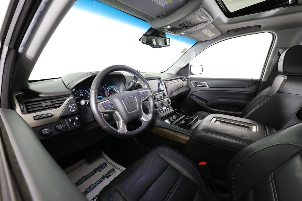 Used 2018 GMC Yukon Denali w/ Open Road Package AWD/4WD image 10