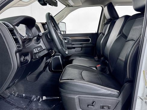 Used 2024 RAM 3500 Laramie image 12
