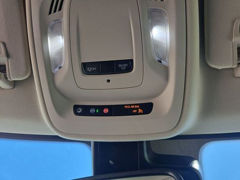 Used 2023 Buick Envision Preferred image 34