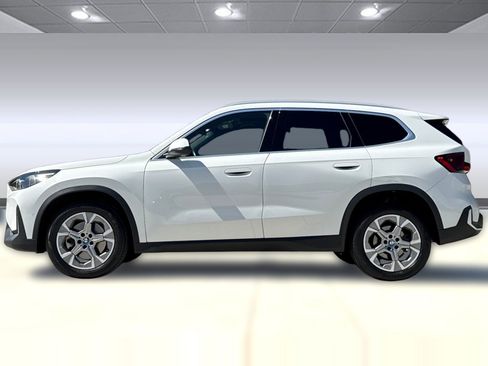Used 2023 BMW X1 xDrive28i w/ Convenience Package AWD/4WD image 2