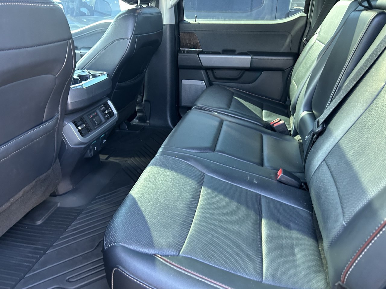 Used 2021 Ford F150 Lariat w/ Equipment Group 502A High AWD/4WD image 13