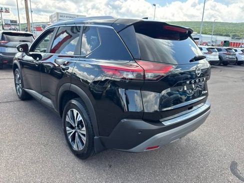 Certified 2023 Nissan Rogue SV w/ SV Premium B Package AWD/4WD image 7