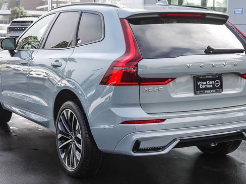 New 2026 Volvo XC60 T8 Ultra w/ Protection Package Premier image 8