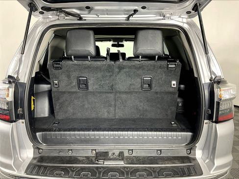 Used 2016 Toyota 4Runner Limited AWD/4WD image 35
