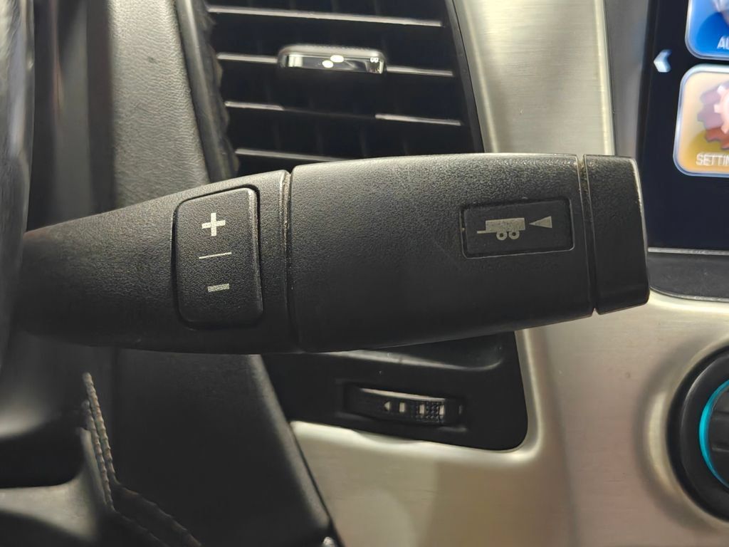 Used 2020 GMC Yukon SLE w/ SLE Value Package AWD/4WD image 43