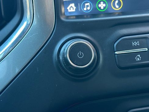 Used 2021 Chevrolet Silverado 1500 LT Trail Boss image 31