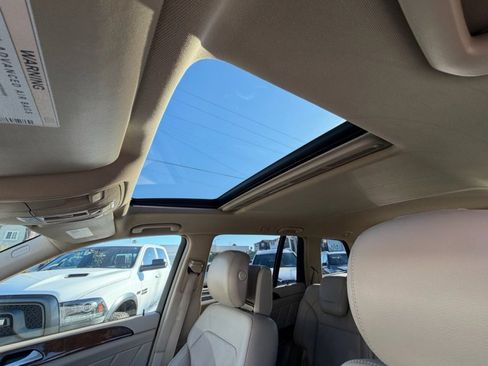 Used 2014 Mercedes-Benz GL 550 4MATIC image 16