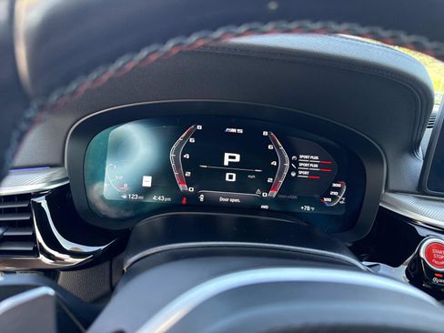 Used 2021 BMW M5 image 29