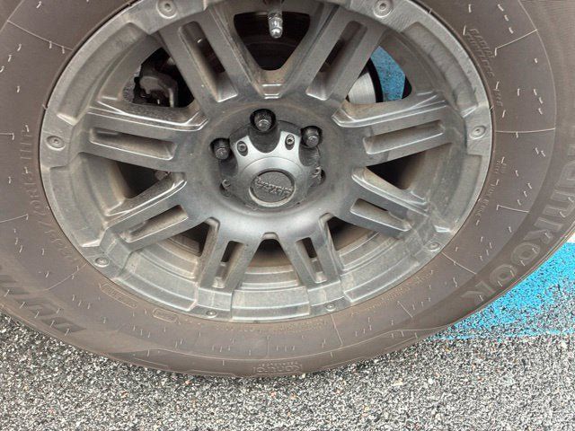 Used 2025 Nissan Frontier S RWD image 20