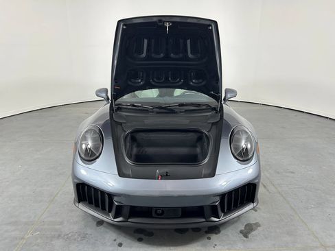 Certified 2026 Porsche 911 Targa 4 GTS AWD/4WD image 27