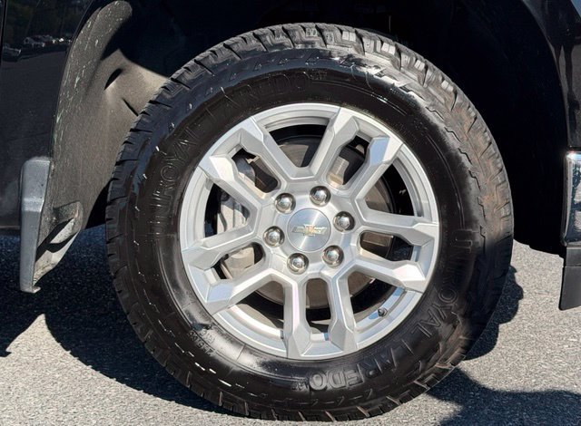 Certified 2023 Chevrolet Silverado 1500 LT AWD/4WD image 16