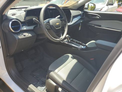 Used 2026 Chevrolet Trax LT FWD image 19