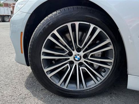 Used 2018 BMW 540i xDrive w/ Premium Package AWD/4WD image 16