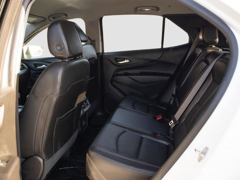 Used 2021 Chevrolet Equinox LT image 12