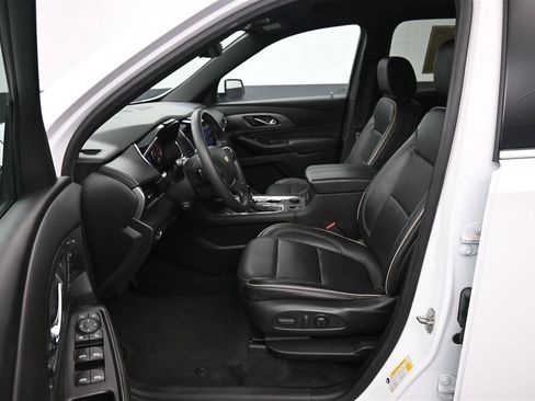 Used 2022 Chevrolet Traverse Premier w/ LPO, Floor Liner Package FWD image 11