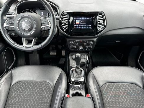 Used 2019 Jeep Compass Latitude AWD/4WD image 15