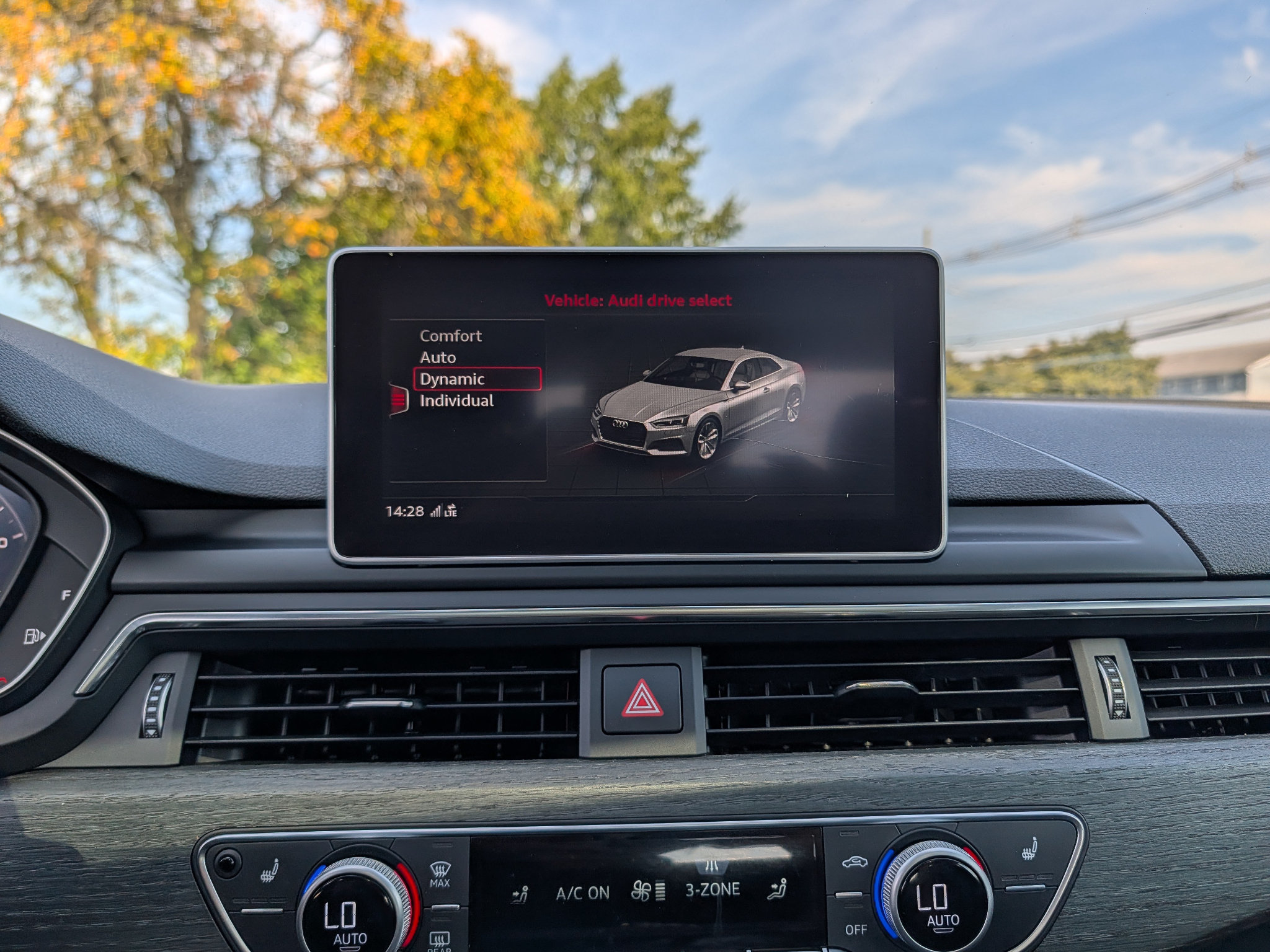 Used 2018 Audi A5 2.0T Premium Plus w/ Premium Plus AWD/4WD image 27