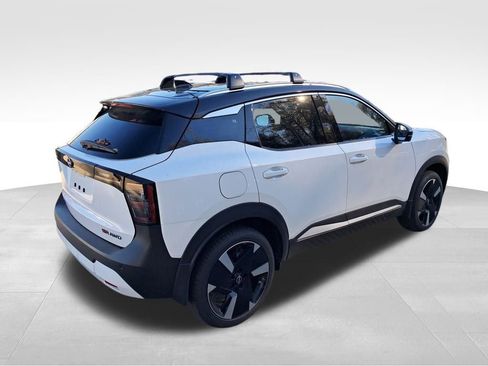 New 2026 Nissan Kicks SR w/ SR Premium Package AWD/4WD image 5