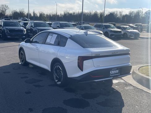Certified 2025 Kia K4 EX image 5