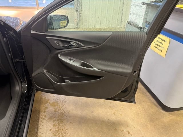 Used 2024 Chevrolet Malibu LT FWD image 24