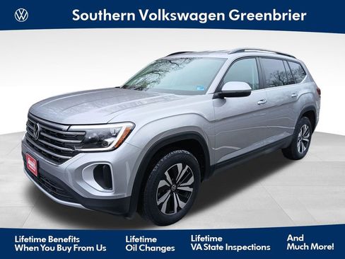 New 2026 Volkswagen Atlas SE FWD image 1