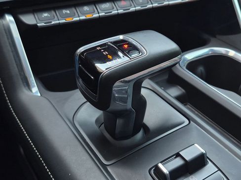 Used 2024 GMC Sierra 1500 Denali Ultimate AWD/4WD image 19