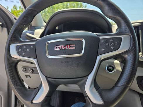 Used 2024 GMC Terrain SLE AWD/4WD image 21